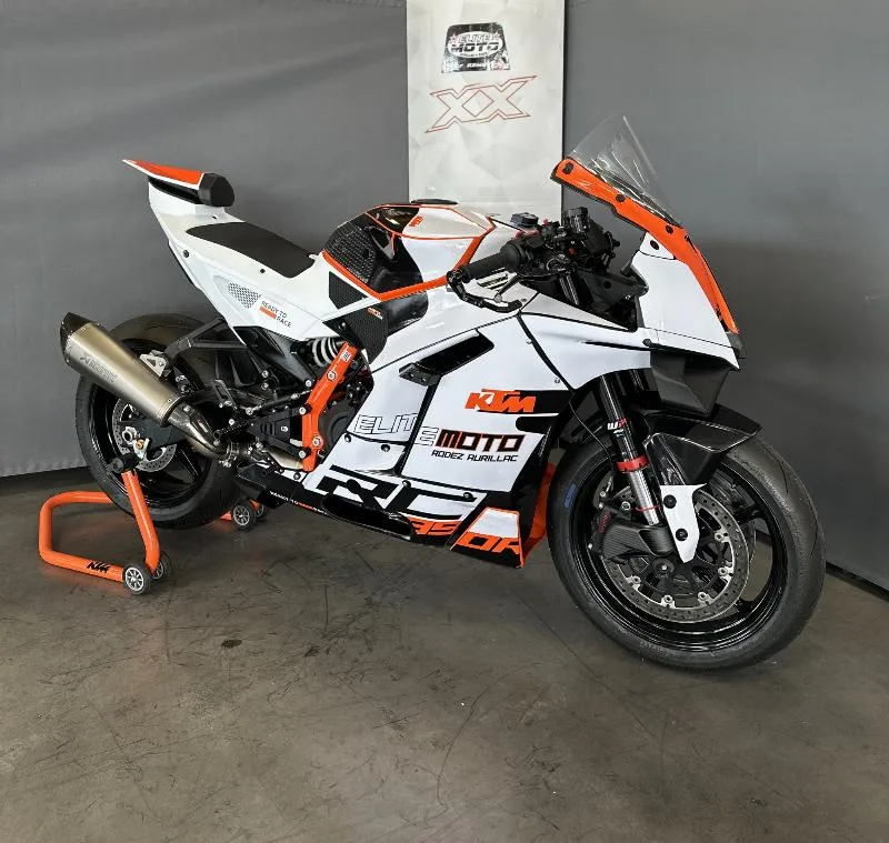 RC990 R