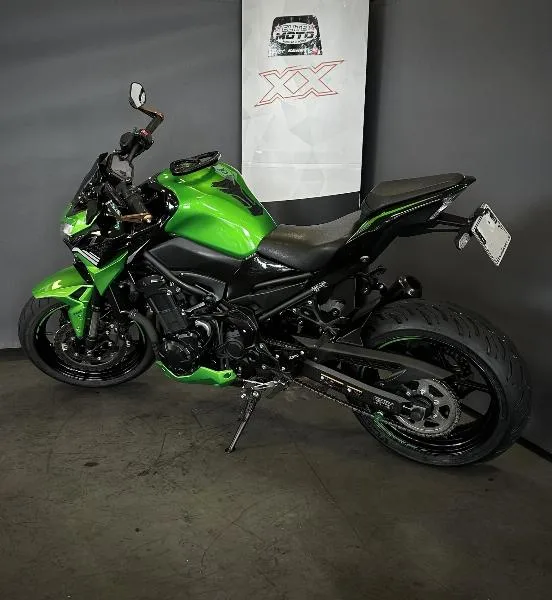 Z900