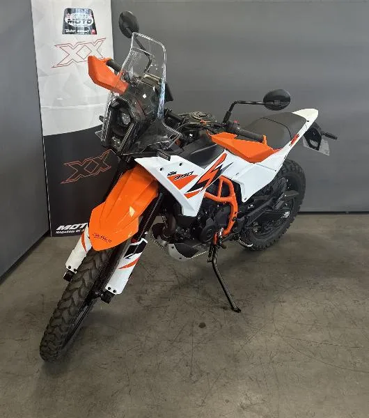 390 ADVENTURE