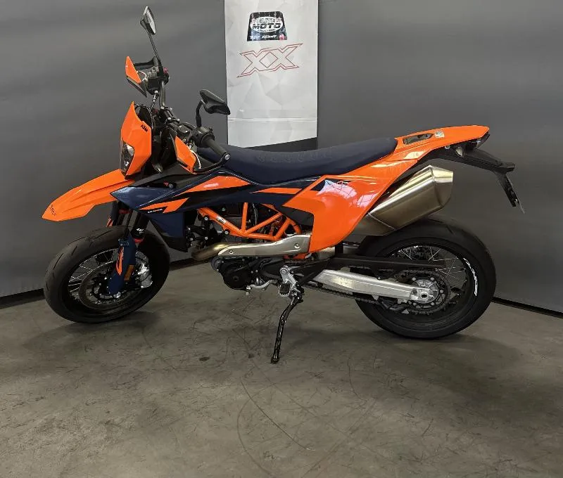690 SMC R
