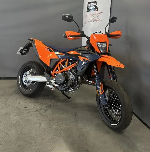 690 SMC R