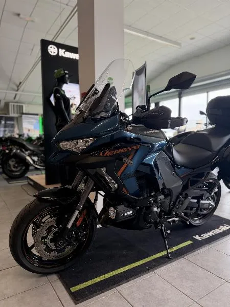 VERSYS