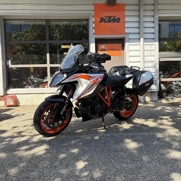 1290 SUPER DUKE GT