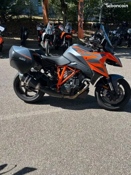 1290 SUPER DUKE GT
