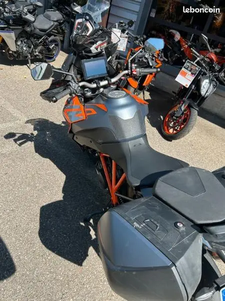 1290 SUPER DUKE GT