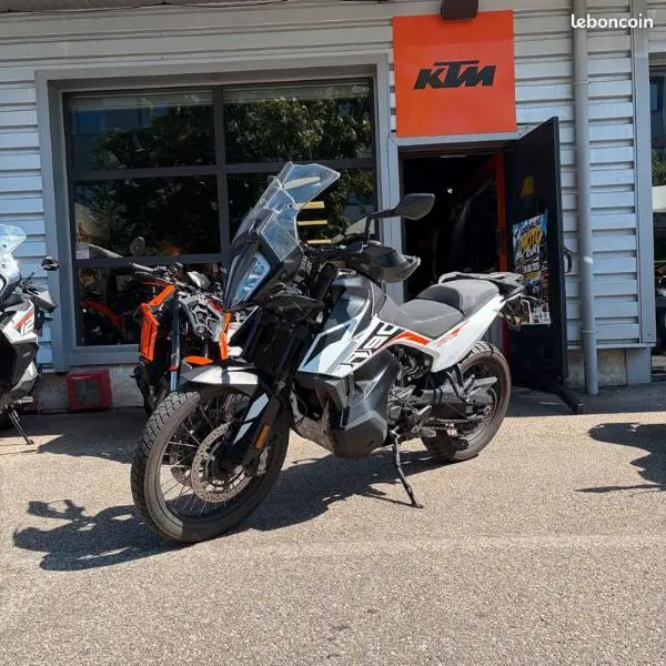 790 ADVENTURE