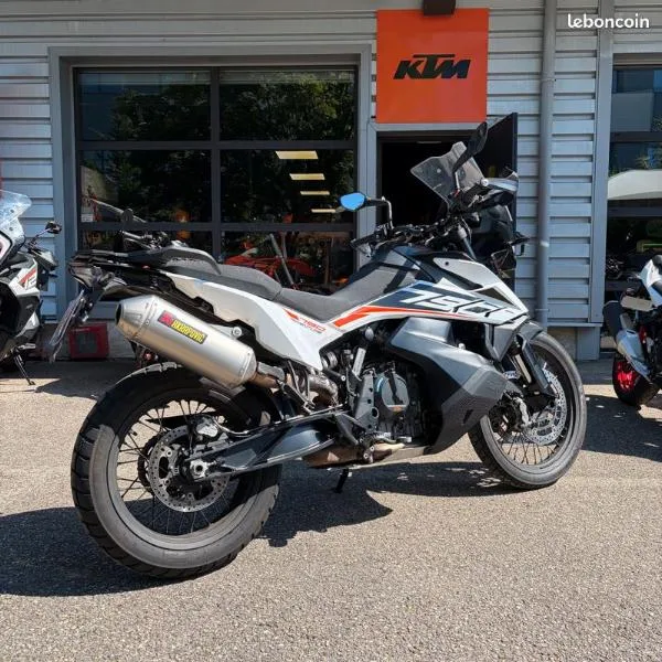 790 ADVENTURE