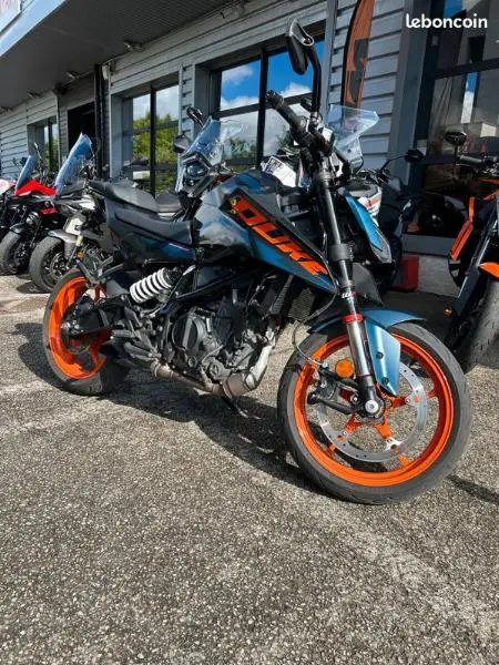 125 DUKE ABS