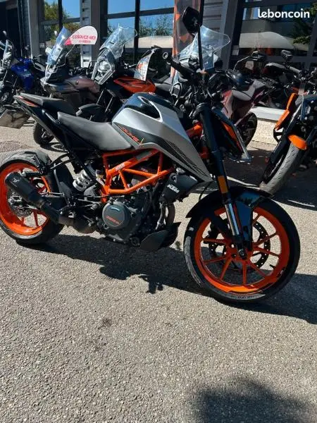 390 DUKE ABS