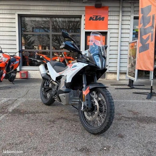 790 ADVENTURE