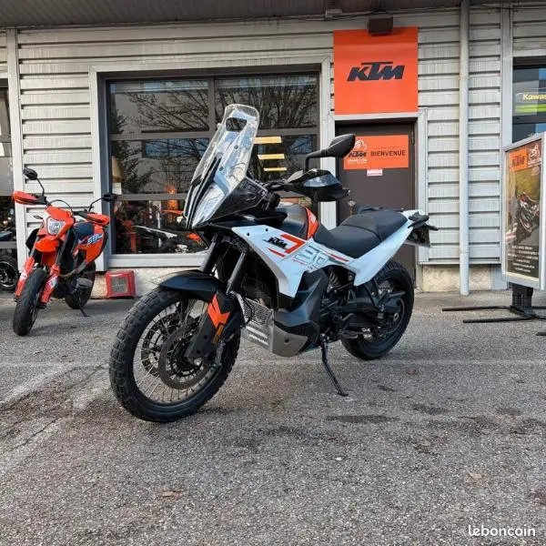 790 ADVENTURE