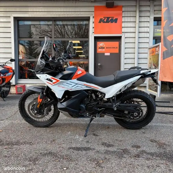 790 ADVENTURE