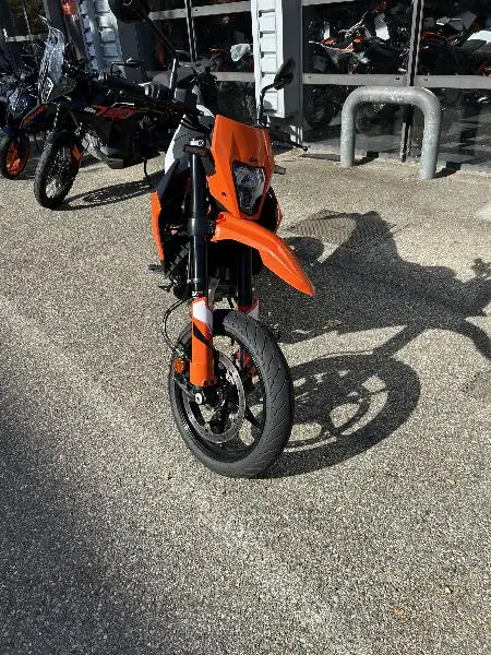 125 SMR