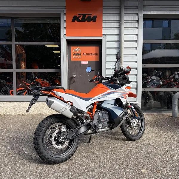 890 ADVENTURE R