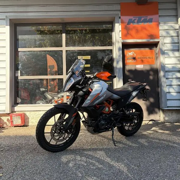 390 ADVENTURE