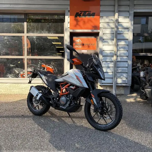 390 ADVENTURE
