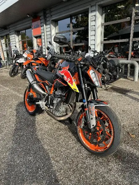 890 DUKE R 2021
