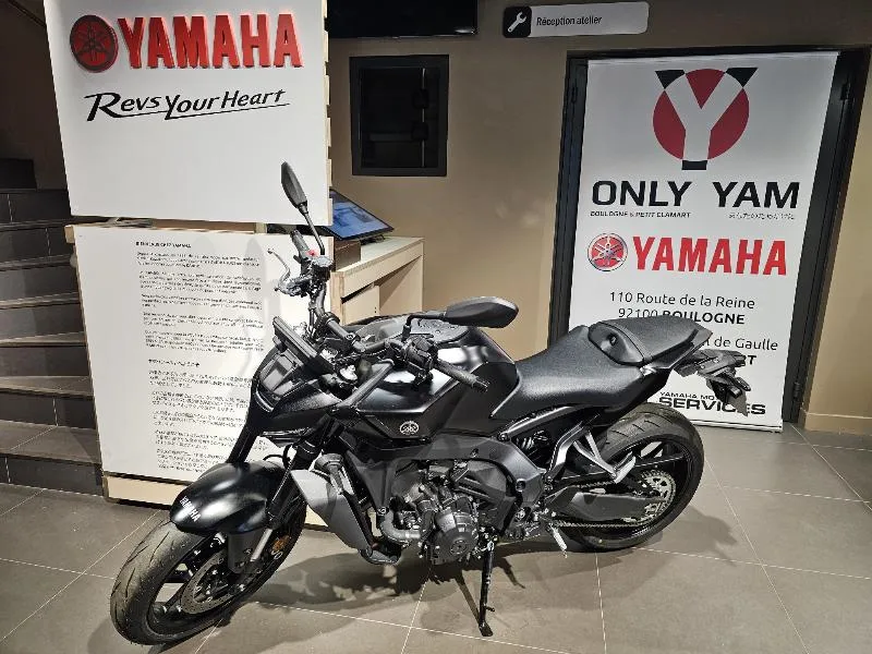 MT09  YAMT