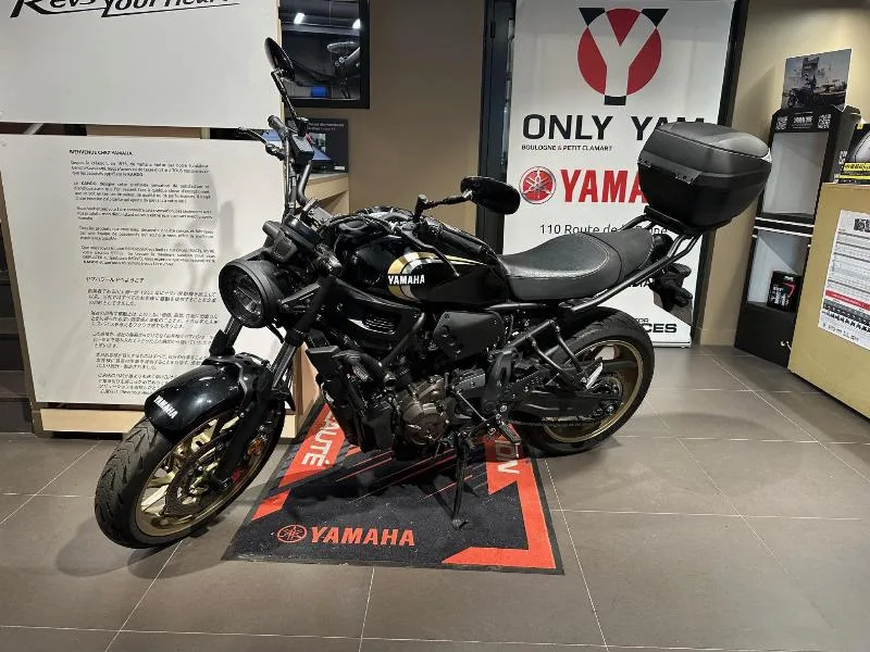 XSR 700 ABS