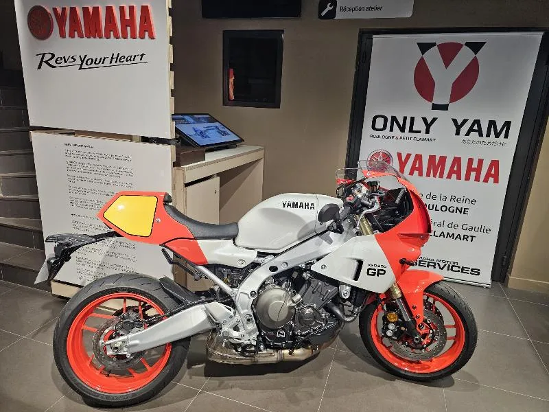 XSR 900 GP