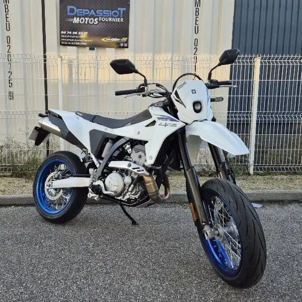 DRZ 4S 2025