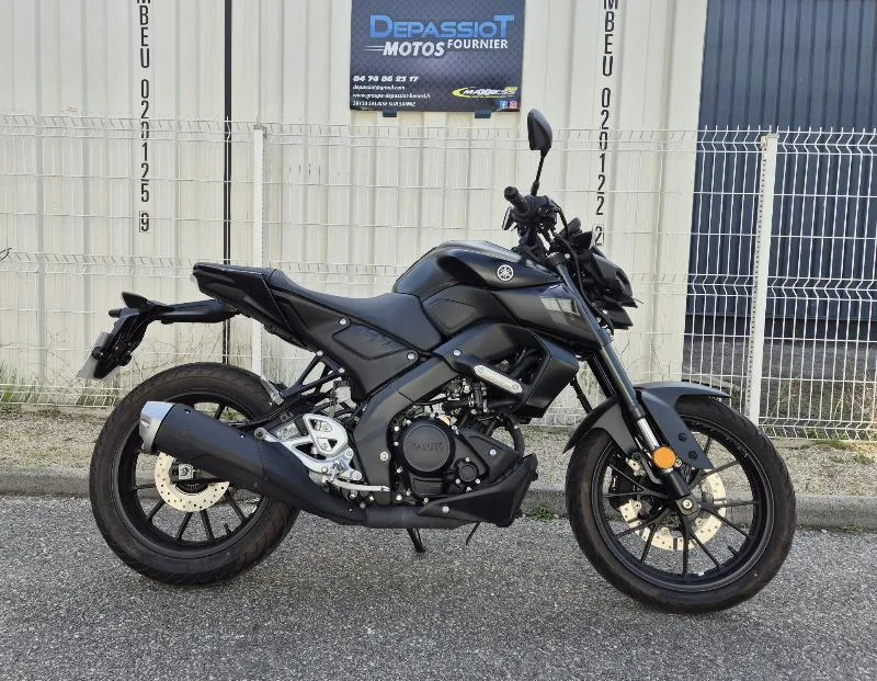 MT125 ABS