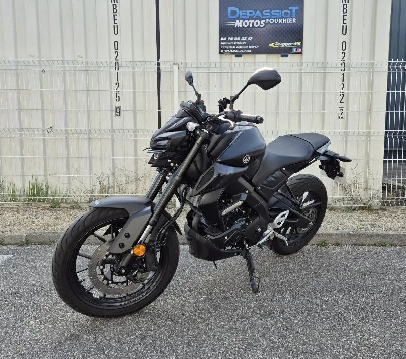 MT125 ABS