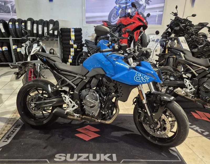 GSX8S