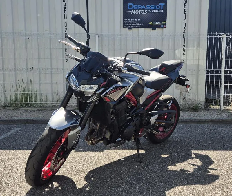 Z 900