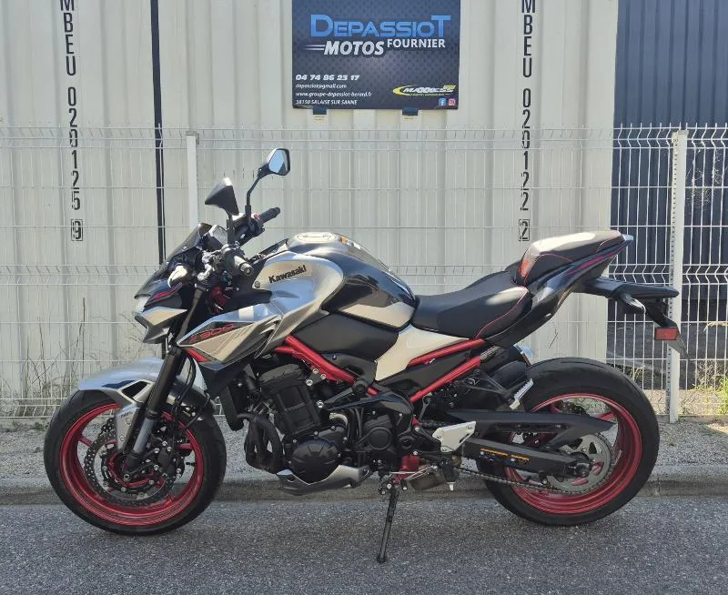 Z 900