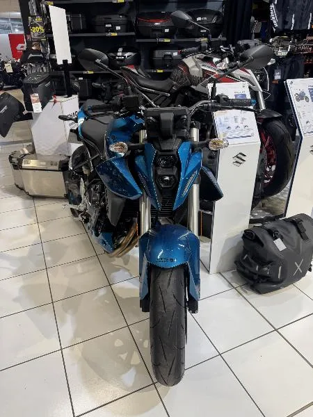 GSX8S
