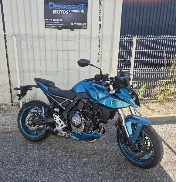 GSX8S