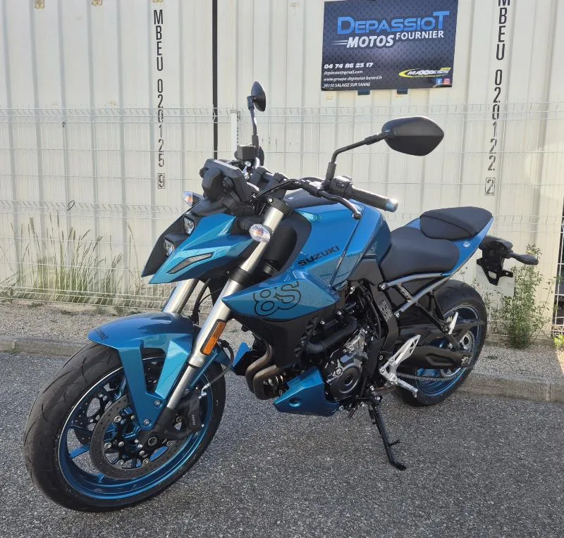 GSX8S