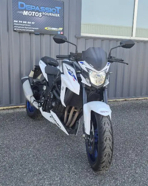 GSXS 750