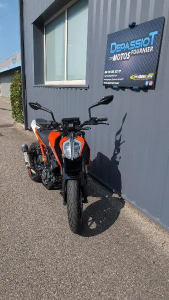 125 DUKE ABS