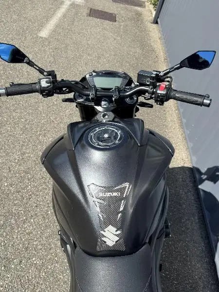 GSXS 750