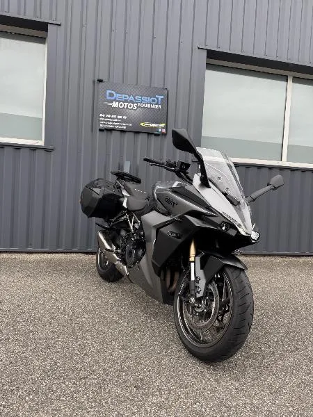 GSXS 1000 GT