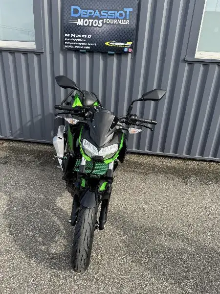 Z 400 ABS
