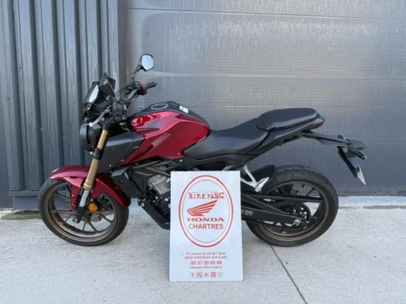 CB 125 R
