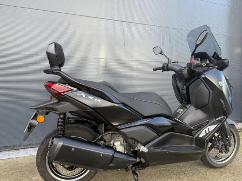 XMAX 300 Tech Max