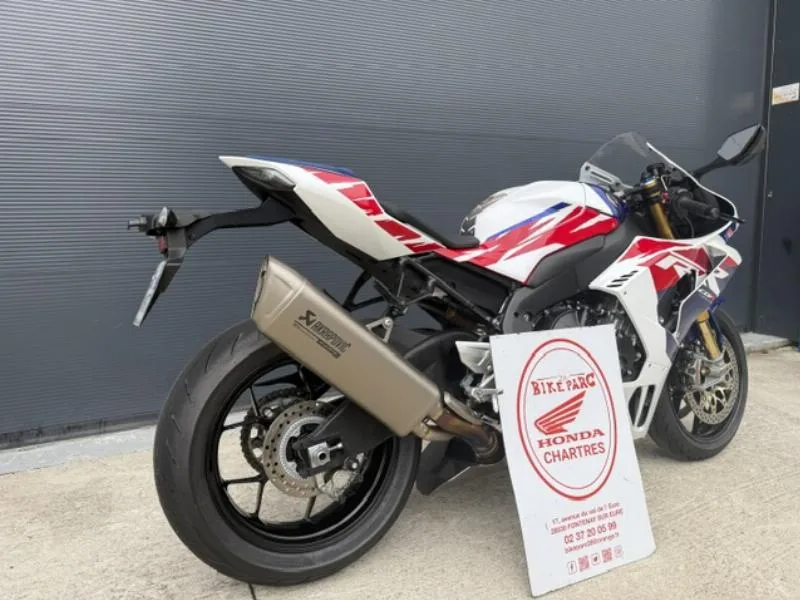 CBR 1000  RRR FIREBLADE SP