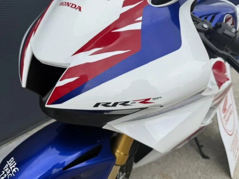 CBR 1000  RRR FIREBLADE SP