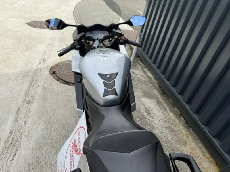 VFR 800 F