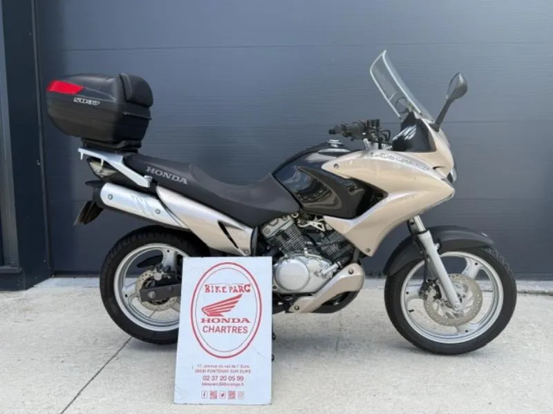 VARADERO 125