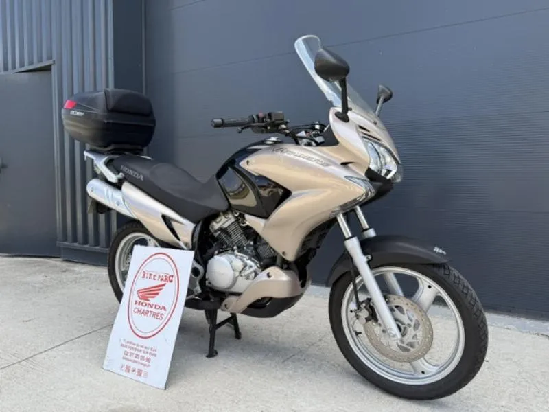 VARADERO 125