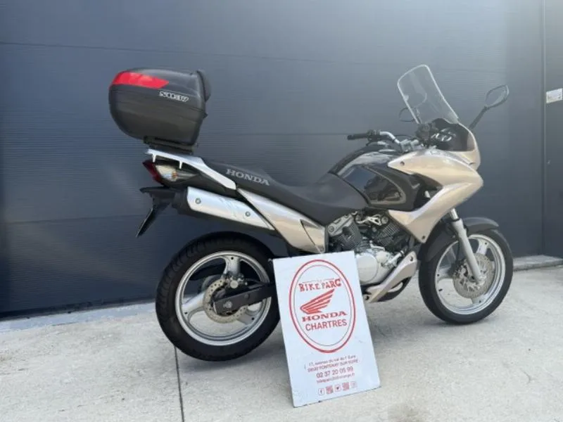 VARADERO 125
