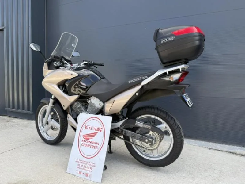 VARADERO 125