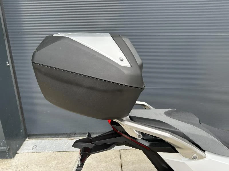 XADV 750 DCT