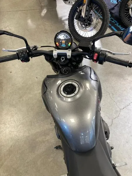 TRIDENT 660