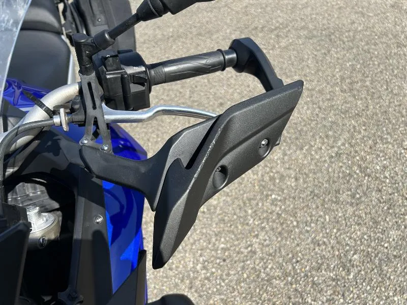 TRACER 900